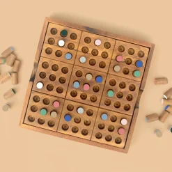 Waschbär Farben-Sudoku. New