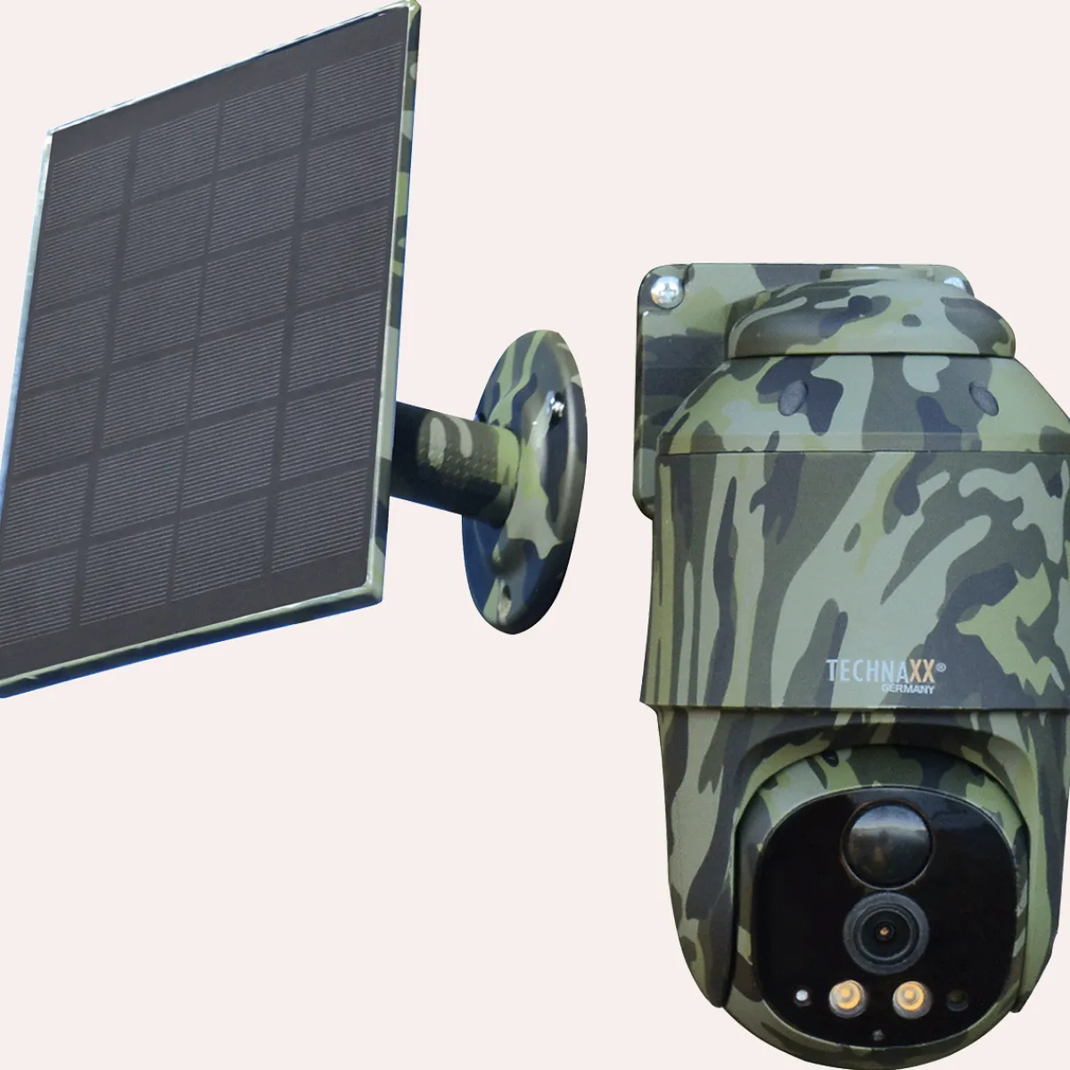 Waschbär 4G PT Dome mit Solarpanel.