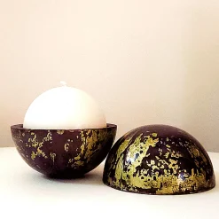 Waschbär Große Kugel-Duftkerze Tonkaholz. Sale