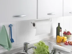 Waschbär Papierrollenhalter für Regalböden. New