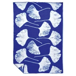 Waschbär Wolldecke Plaid »Ginkgo«, Königsblau.